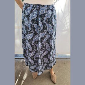 cotton midi skirt with paisley design